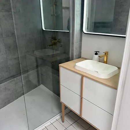 Première Ligne Parking *