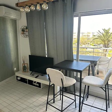 Première Ligne Parking * La Grande-Motte